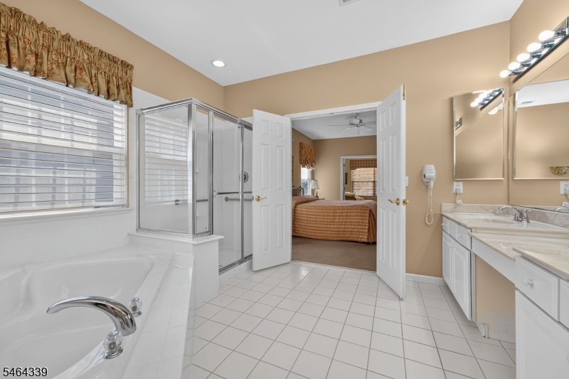 32 Daulton Drive Franklin NJ 08873