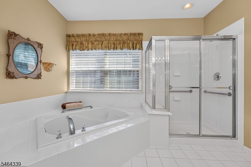 32 Daulton Drive Franklin NJ 08873