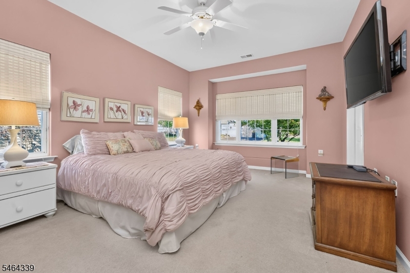 32 Daulton Drive Franklin NJ 08873