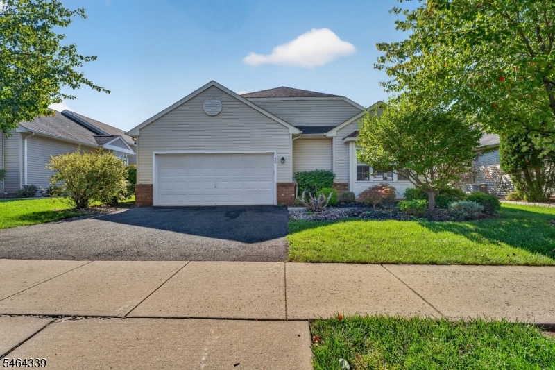32 Daulton Drive Franklin NJ 08873
