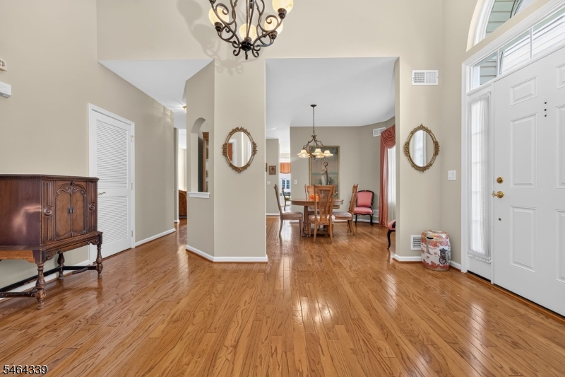 32 Daulton Drive Franklin NJ 08873