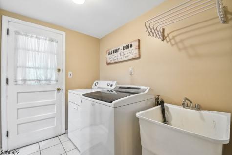 42 Davenport Avenue Roseland NJ 07068