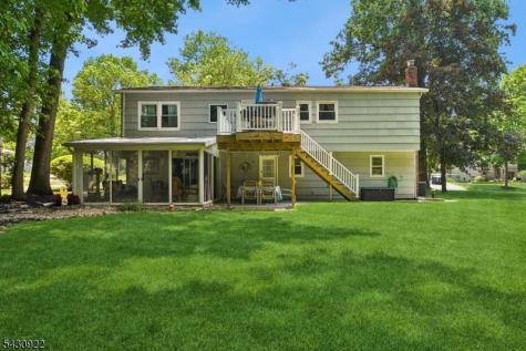 42 Davenport Avenue Roseland NJ 07068