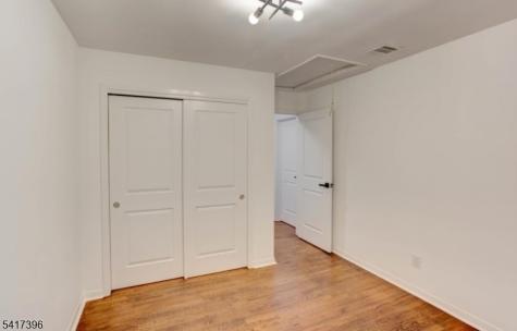 215 E 10th Avenue Roselle NJ 07203