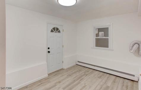 215 E 10th Avenue Roselle NJ 07203