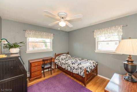 12 Henry Street Roxbury NJ 07876