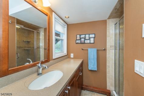 12 Henry Street Roxbury NJ 07876