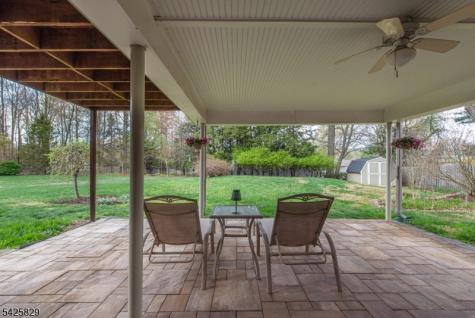 12 Henry Street Roxbury NJ 07876