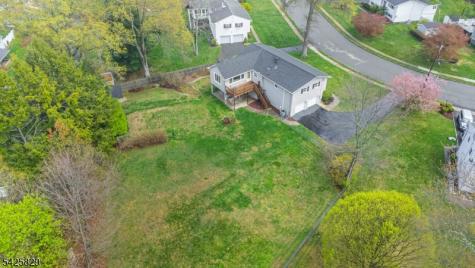 12 Henry Street Roxbury NJ 07876