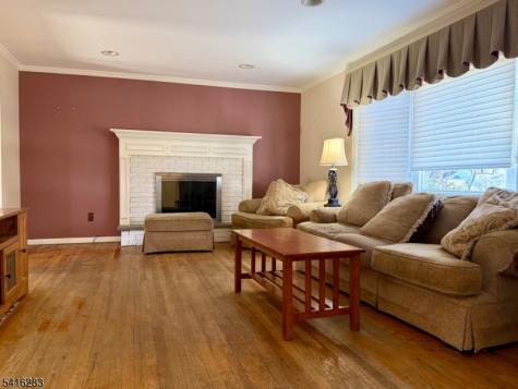 210 Burns Way Fanwood NJ 07023