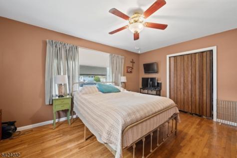44 Scott Terrace Clifton NJ 07013