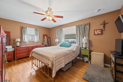 44 Scott Terrace Clifton NJ 07013