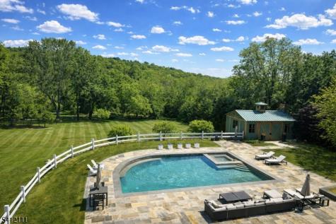 89 Mosle Road Peapack Gladstone NJ 07931