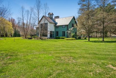 89 Mosle Road Peapack Gladstone NJ 07931