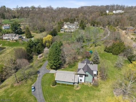 89 Mosle Road Peapack Gladstone NJ 07931