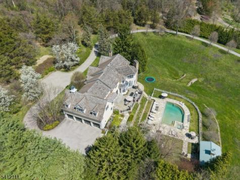89 Mosle Road Peapack Gladstone NJ 07931