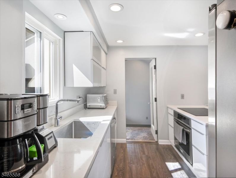 12 Nutwold Avenue West Orange NJ 07052