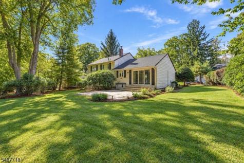 29 Addison Place Hohokus NJ 07423