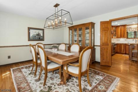 220 Queens Lane Mountainside NJ 07092