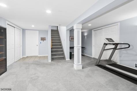 220 Queens Lane Mountainside NJ 07092