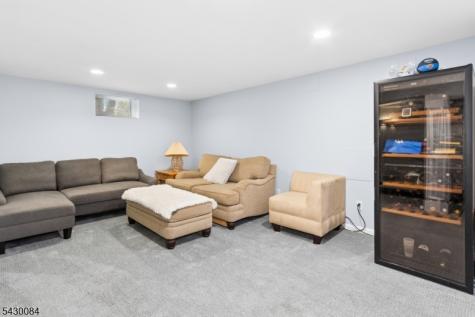 220 Queens Lane Mountainside NJ 07092