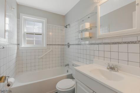 2727 Spruce Street Union NJ 07083