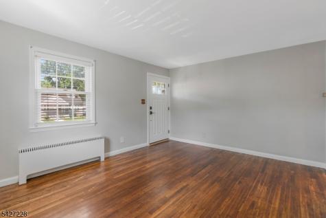 2727 Spruce Street Union NJ 07083
