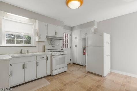 2727 Spruce Street Union NJ 07083