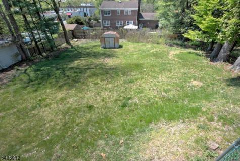 13 Hazel Avenue Livingston NJ 07039