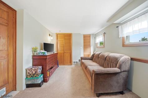 8 Ivan Road West Milford NJ 07480