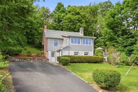 8 Ivan Road West Milford NJ 07480