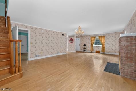 9 Woods Edge Court White NJ 07823