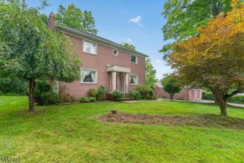 9 Woods Edge Court White NJ 07823