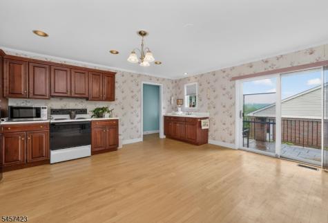 9 Woods Edge Court White NJ 07823