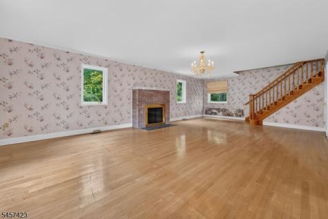 9 Woods Edge Court White NJ 07823