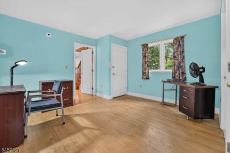 9 Woods Edge Court White NJ 07823