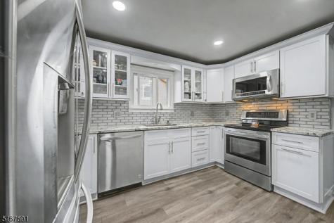 8 Yale Street Mount Olive NJ 07828