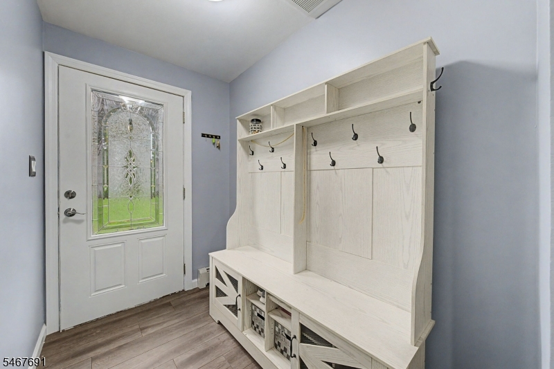8 Yale Street Mount Olive NJ 07828