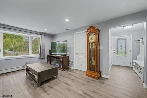 8 Yale Street Mount Olive NJ 07828