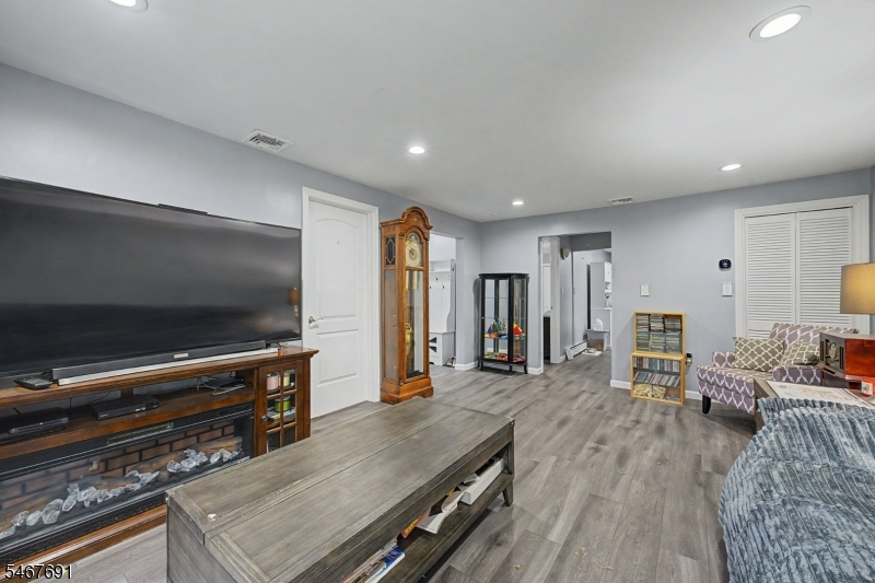 8 Yale Street Mount Olive NJ 07828