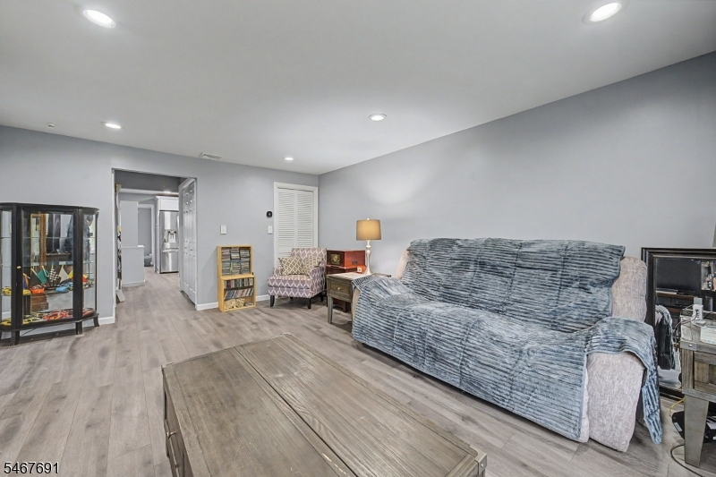 8 Yale Street Mount Olive NJ 07828