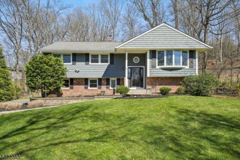 56 Cedar Green Lane Berkeley Heights NJ 07922
