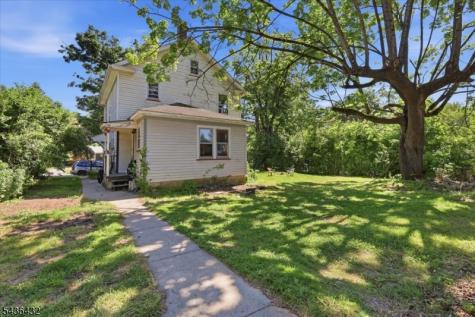 205 5TH Street Belvidere NJ 07823