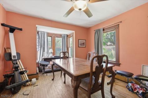 205 5TH Street Belvidere NJ 07823