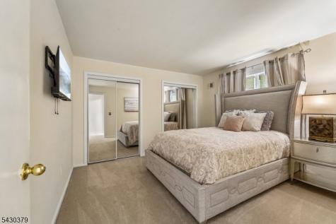 8 Union Hill Road Denville NJ 07834
