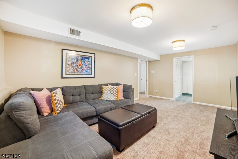 59 Trocha Avenue Livingston NJ 07039