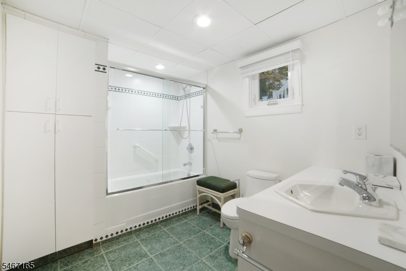 59 Trocha Avenue Livingston NJ 07039