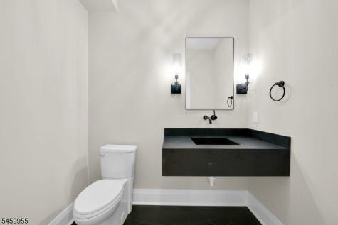 44 Hanover Road Mountain Lakes NJ 07046