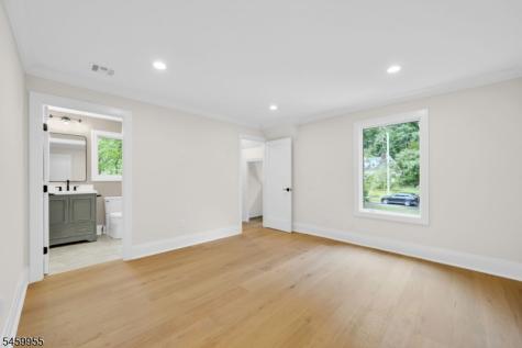 44 Hanover Road Mountain Lakes NJ 07046