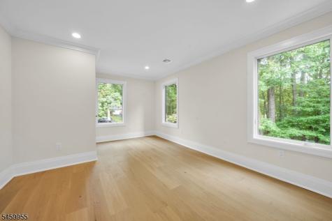 44 Hanover Road Mountain Lakes NJ 07046